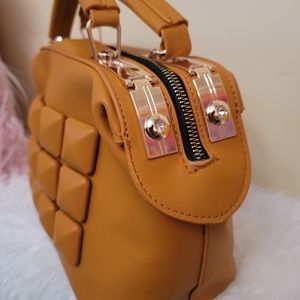 Trending♥️ New Arrival ♥️ Shoulder bag